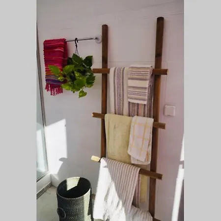 The Summer Pink House Lakhania