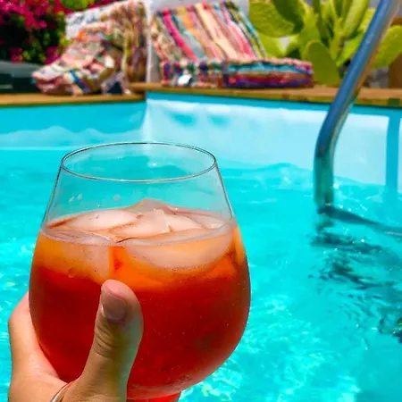 Feriehus The Summer Pink House *