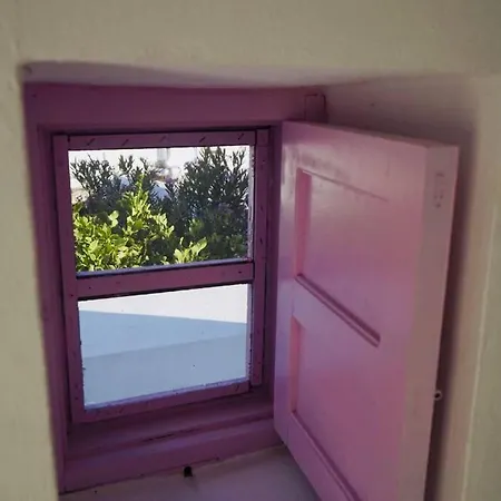 The Summer Pink House Lachania
