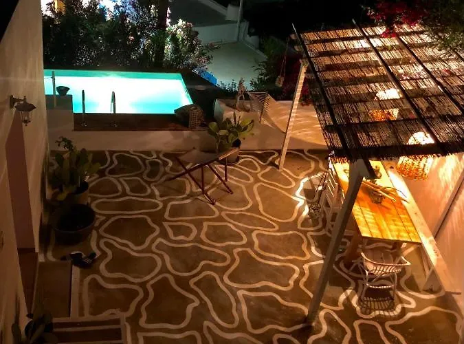 بيت للعطل The Summer Pink House