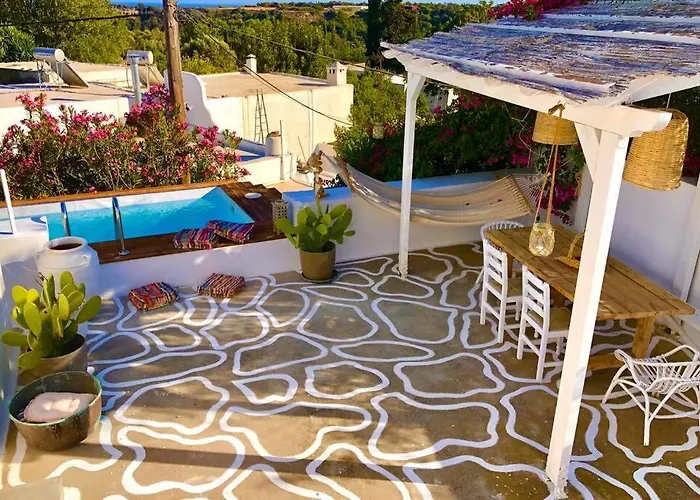 The Summer Pink House لاخنيا