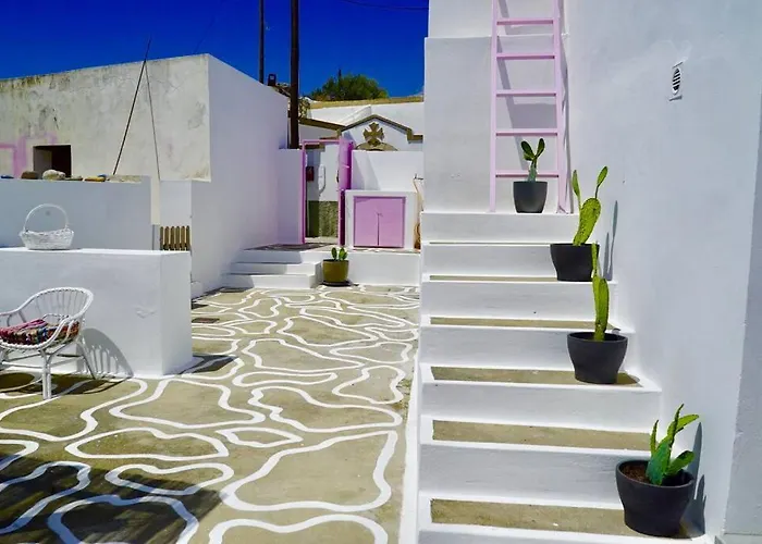 The Summer Pink House بيت للعطل لاخنيا