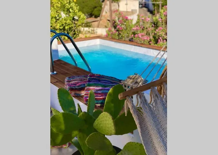 بيت للعطل The Summer Pink House *