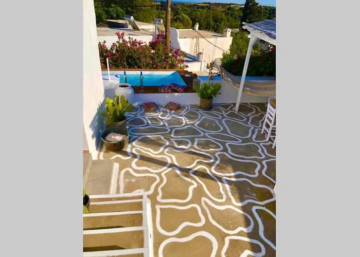 The Summer Pink House *