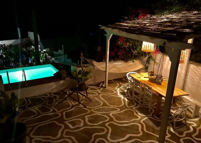 The Summer Pink House بيت للعطل *