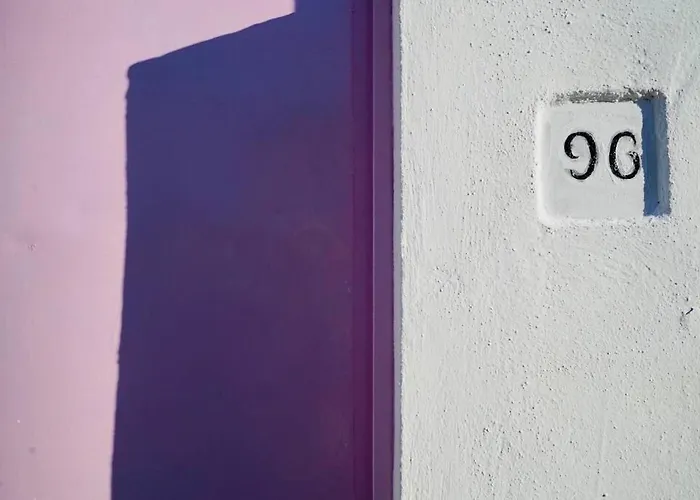 بيت للعطل The Summer Pink House