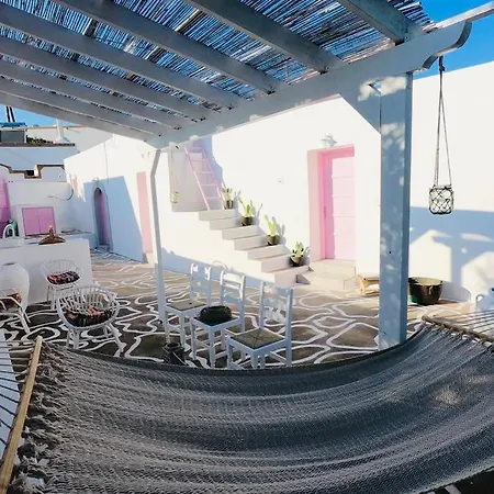 The Summer Pink House Lachania