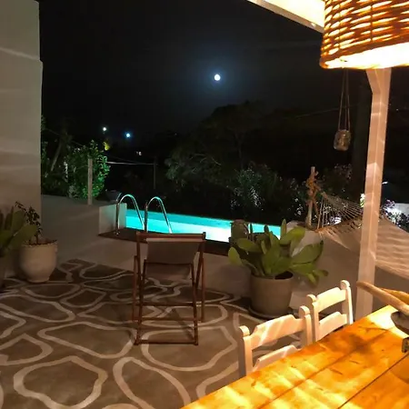 The Summer Pink House Lachania